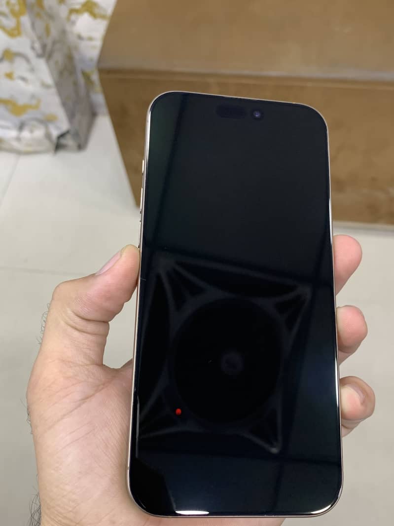 Apple iPhone 16 Pro Max 5