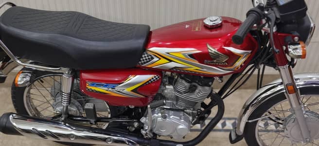 125 Honda 2025  model faisalabad number Good  candittion