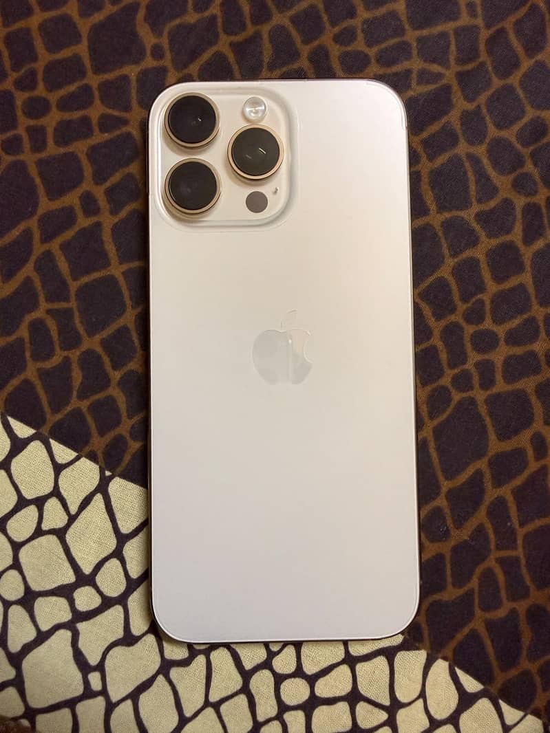 Apple iPhone 16 Pro Max 0