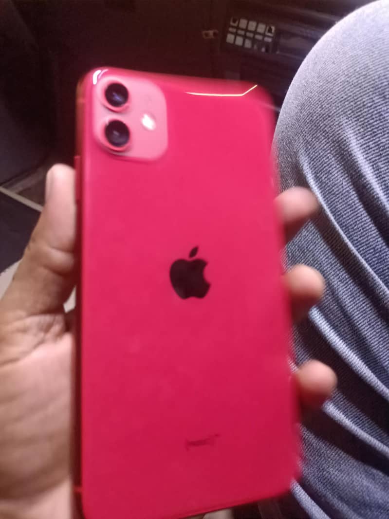 Apple iPhone 11 4