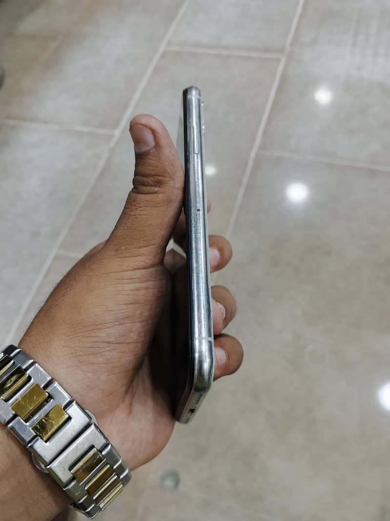 Apple iPhone X 2