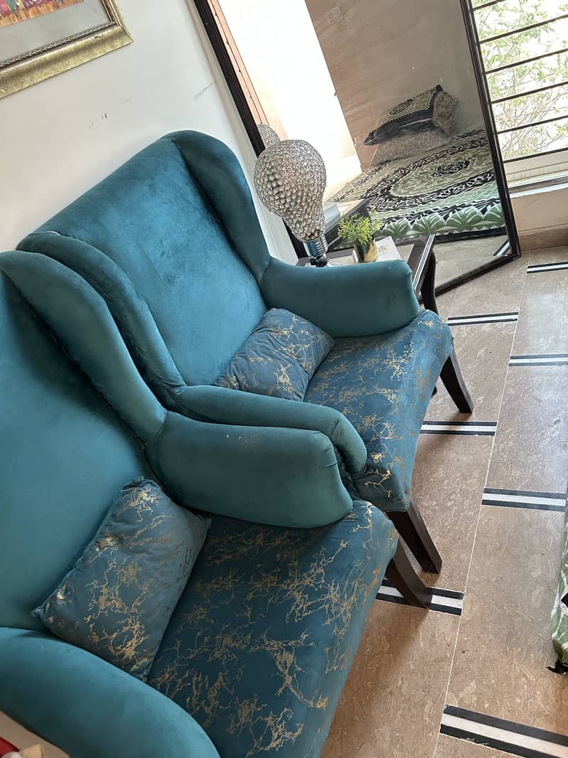 Sofa chairs with table 1