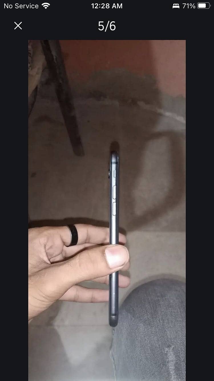 Apple iPhone 8 4