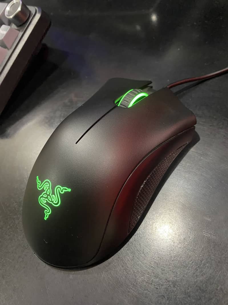 Razer DeathAdder Essential 1