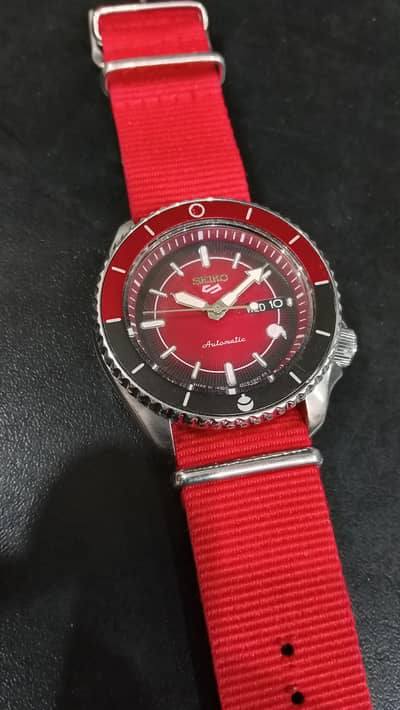 seiko5 soorts sarada red original