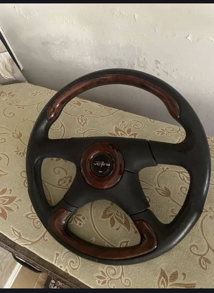 steering wheel 1