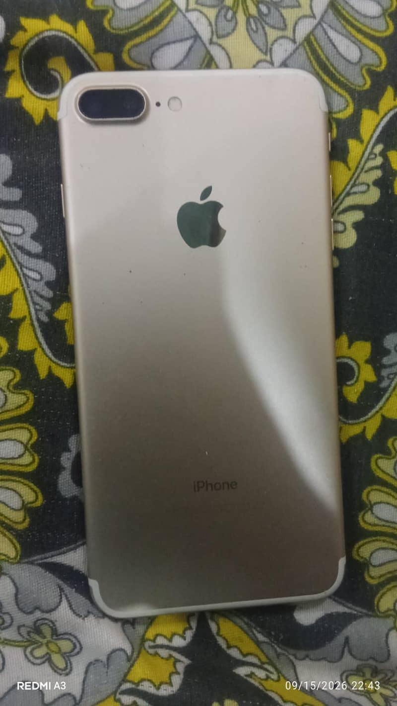 Apple iPhone 7 Plus 1