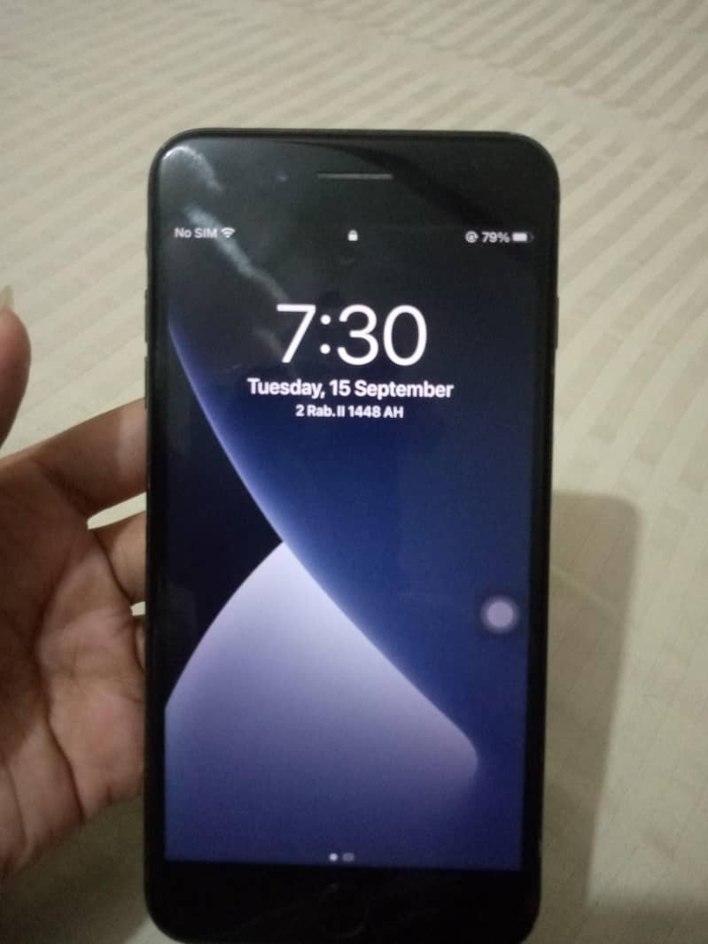 Apple iPhone 7 Plus 1