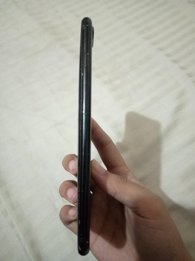 Apple iPhone 7 Plus 4