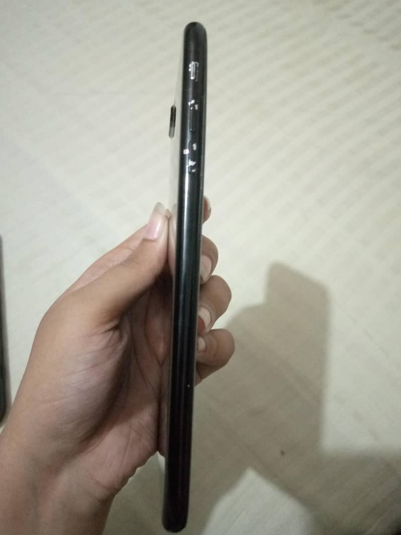 Apple iPhone 7 Plus 5