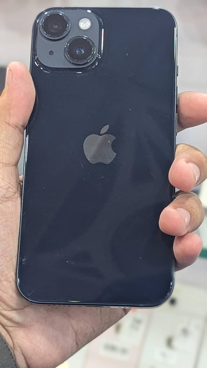 Apple iPhone 13 3
