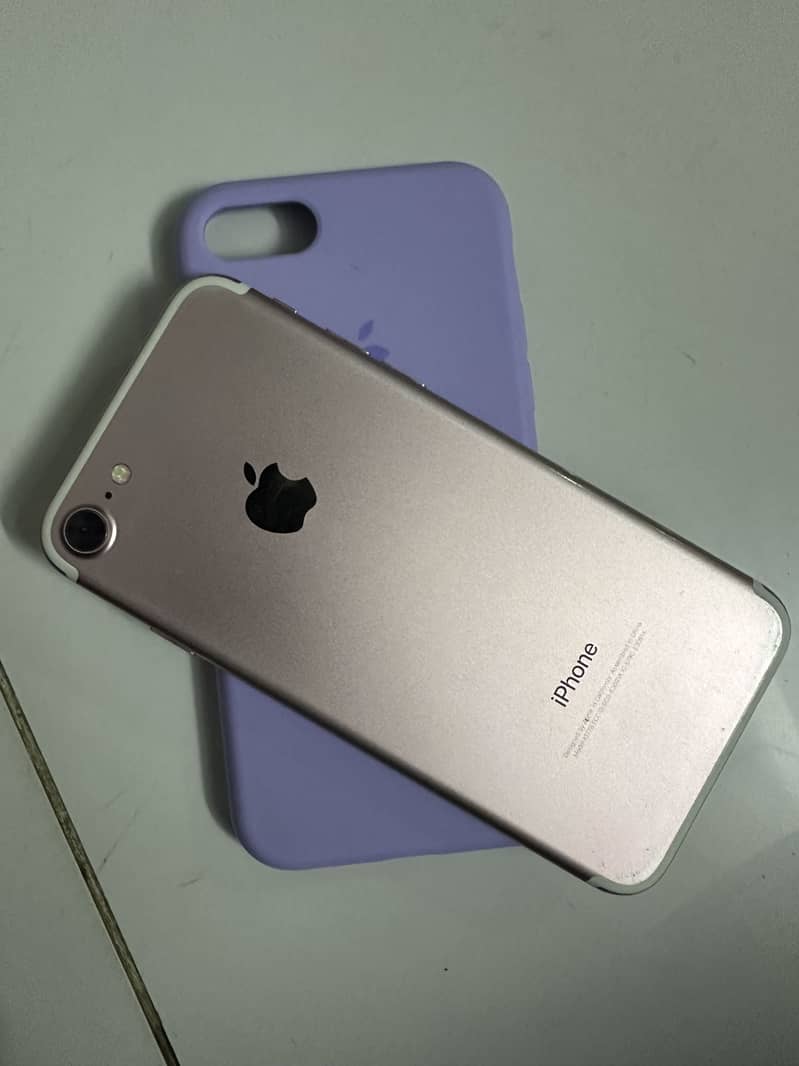 Apple iPhone 7 3