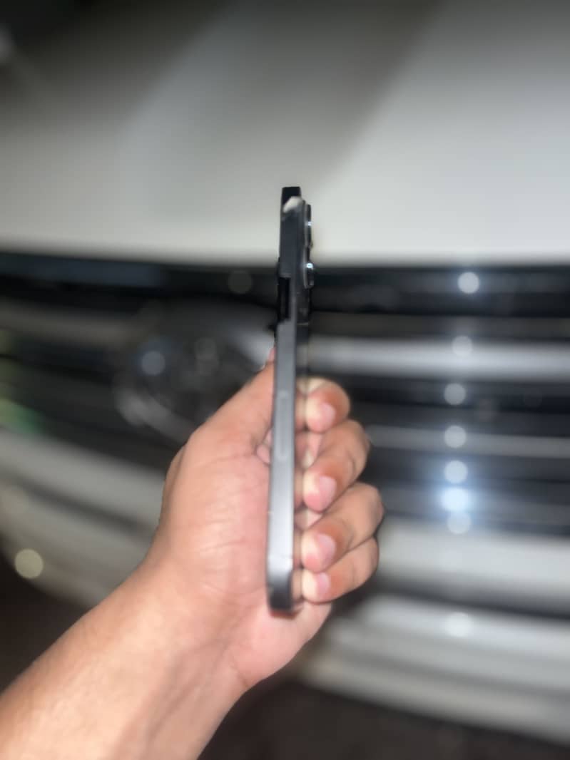 Apple iPhone 14 Pro Max 4