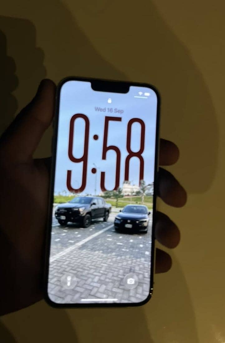 Apple iPhone 13 1