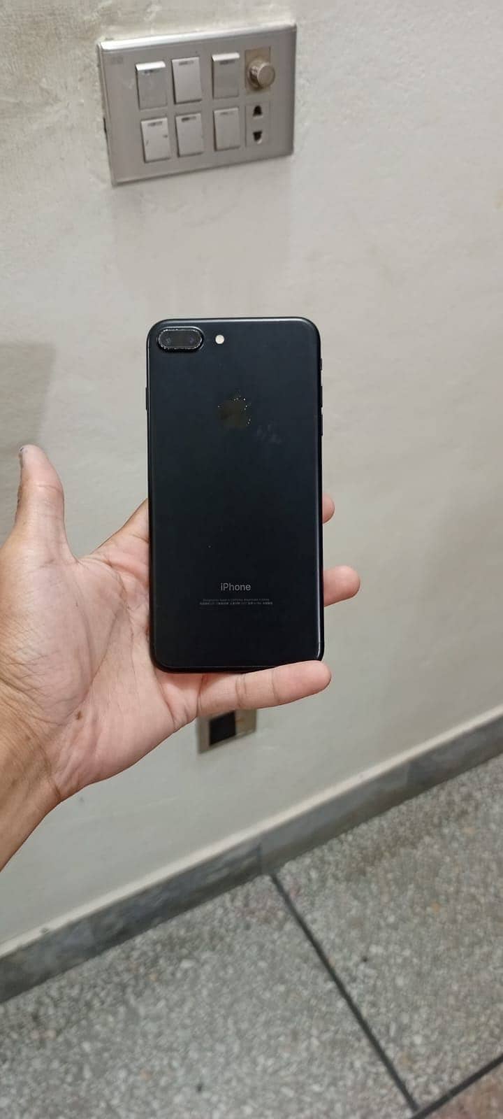 Apple iPhone 7 Plus 3