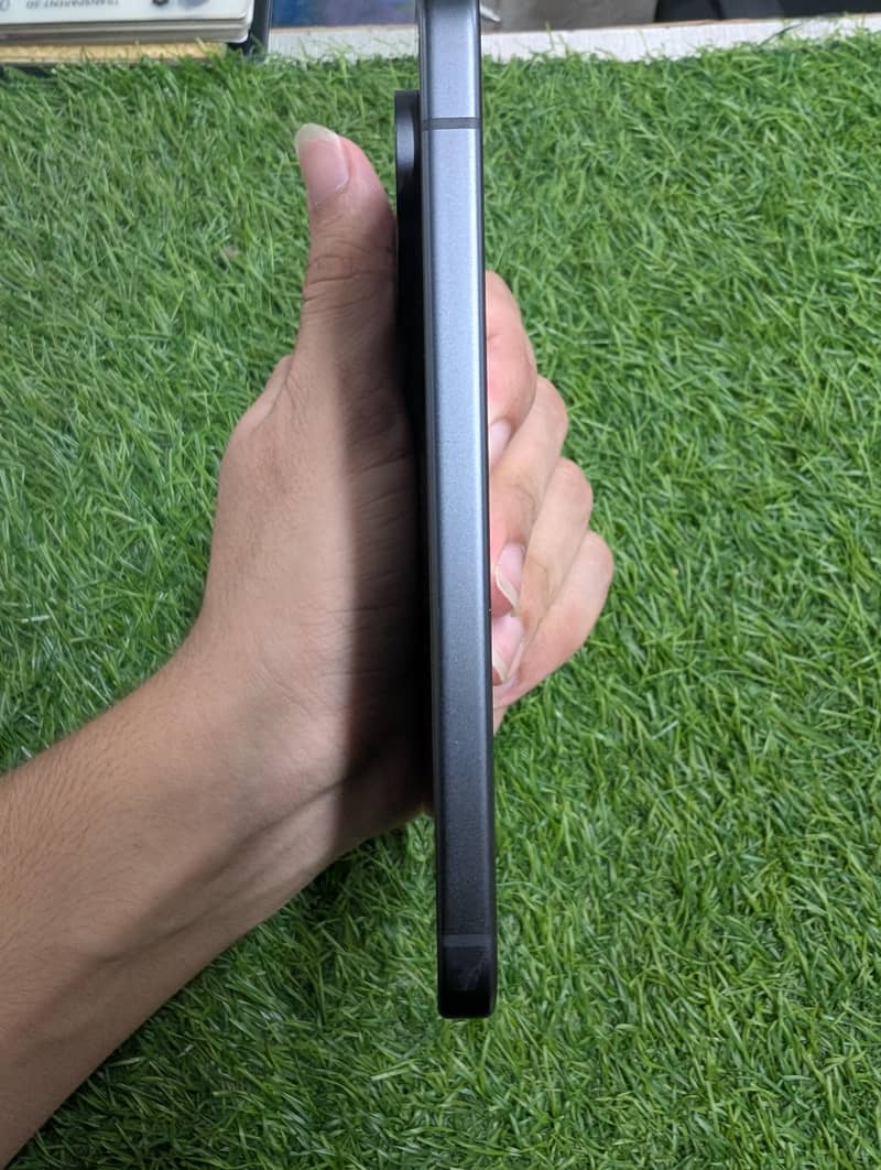 Google Pixel 9 3