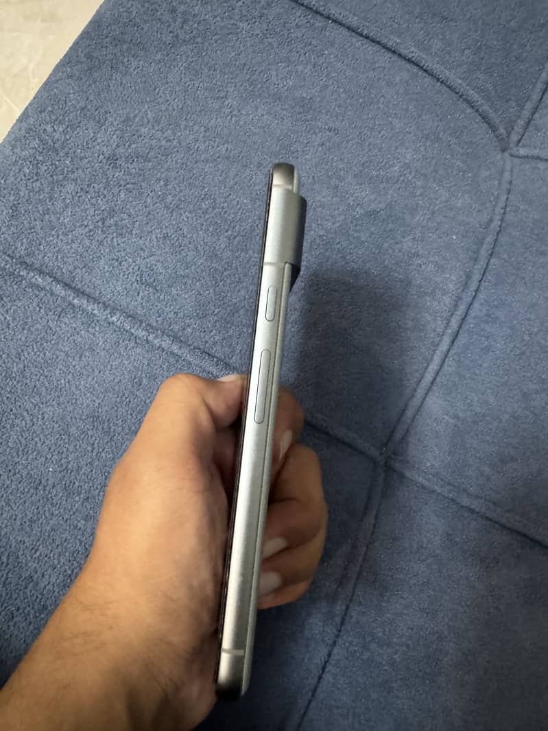 Google Pixel 8 8