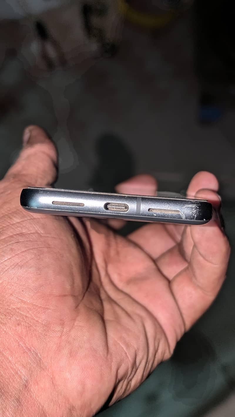 Google Pixel 8 3