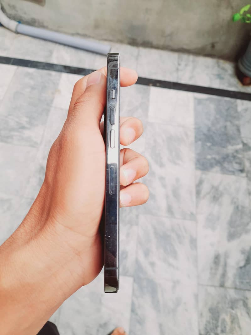 Apple iPhone 13 Pro 7