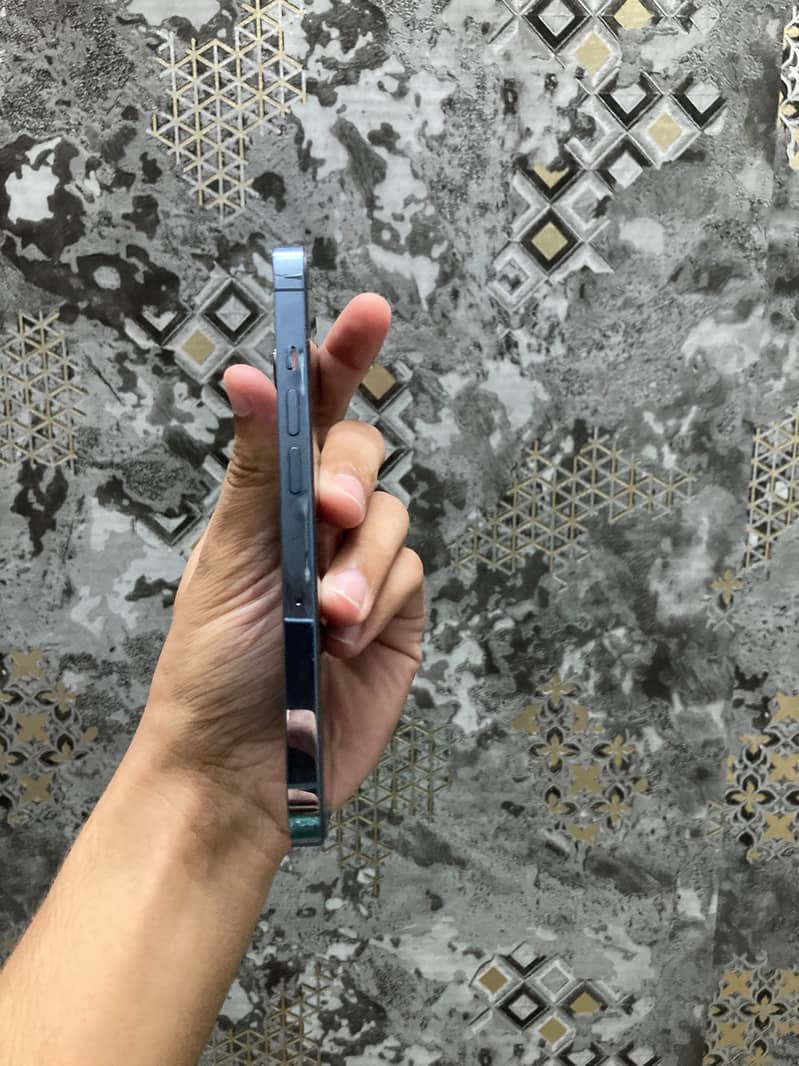 Apple iPhone 13 Pro 3