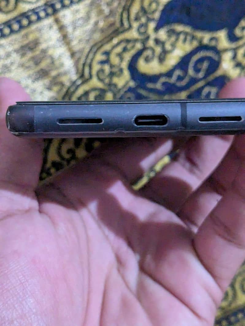 Google Pixel 7 4