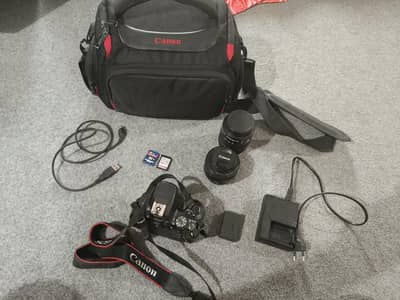 CANON EOS 200D with kit lense 18-55mm