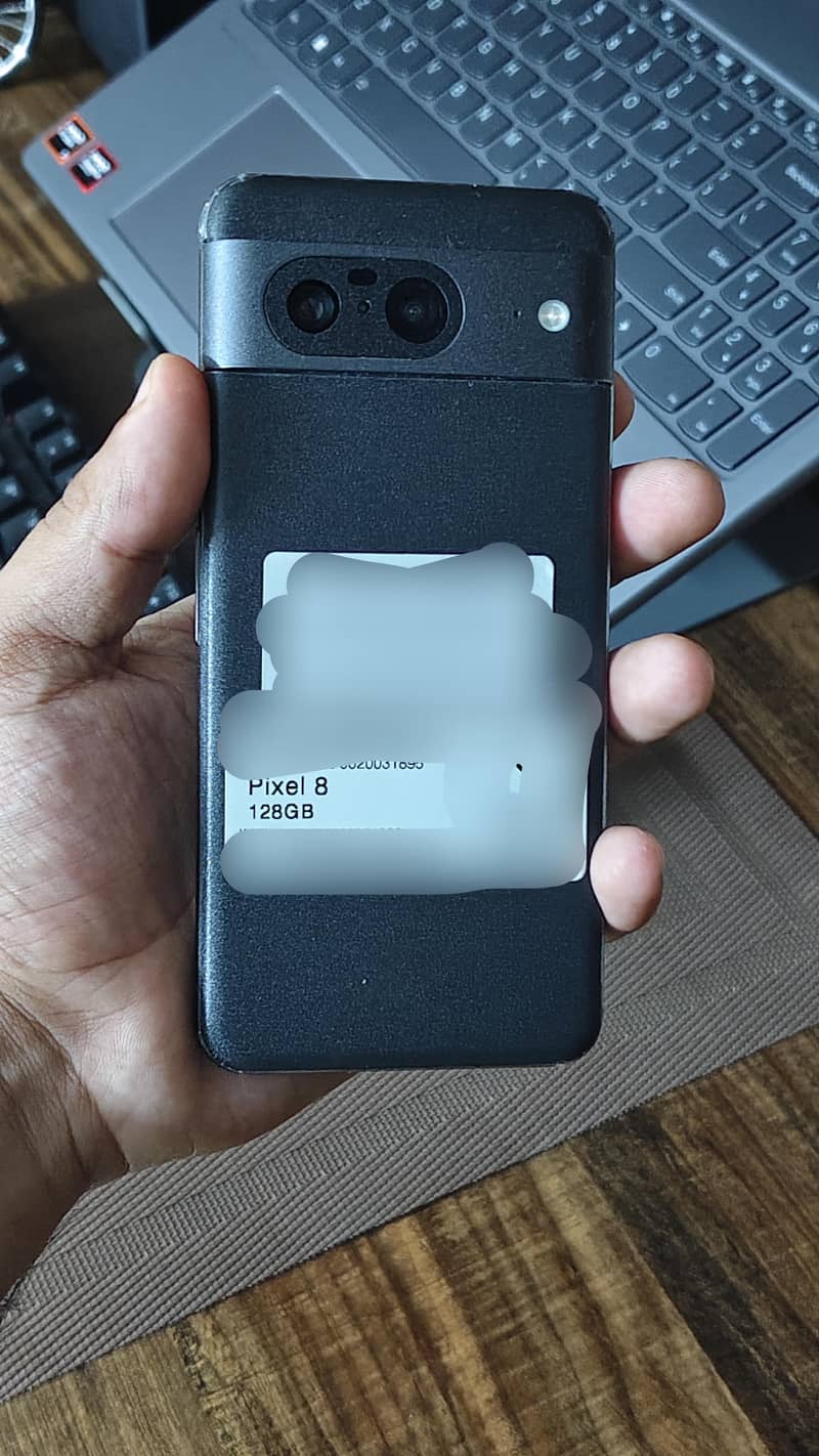 Google Pixel 8 4