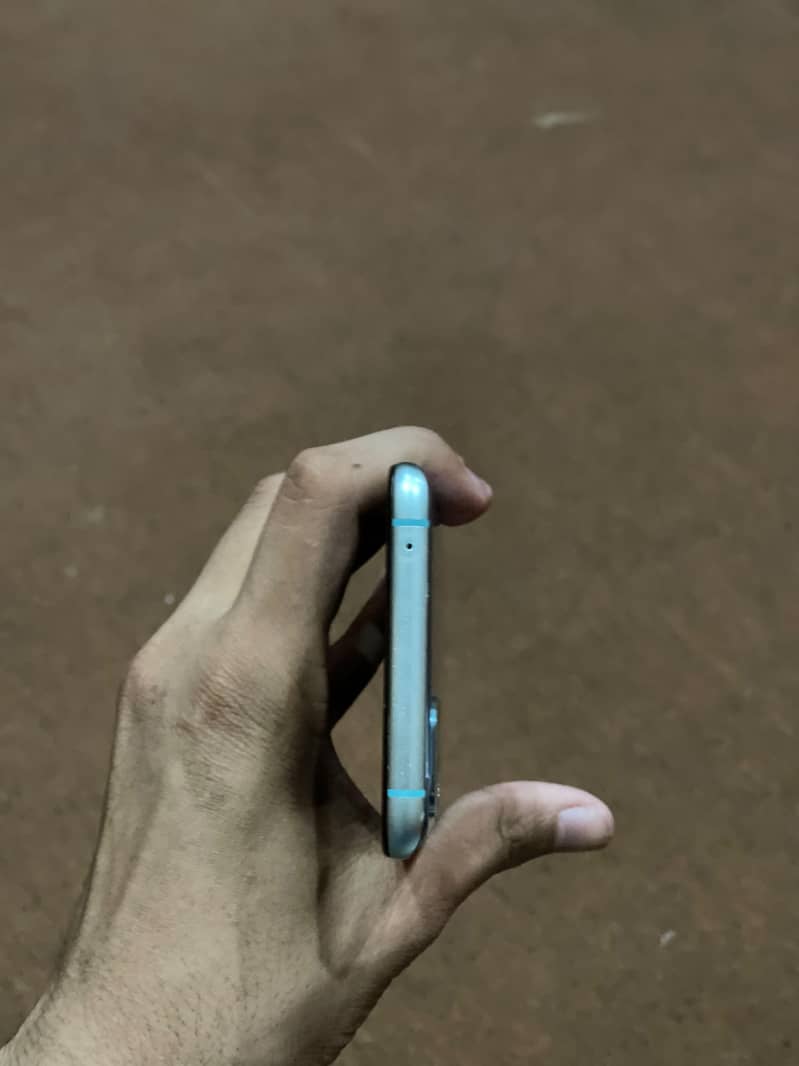 One Plus 8T 4