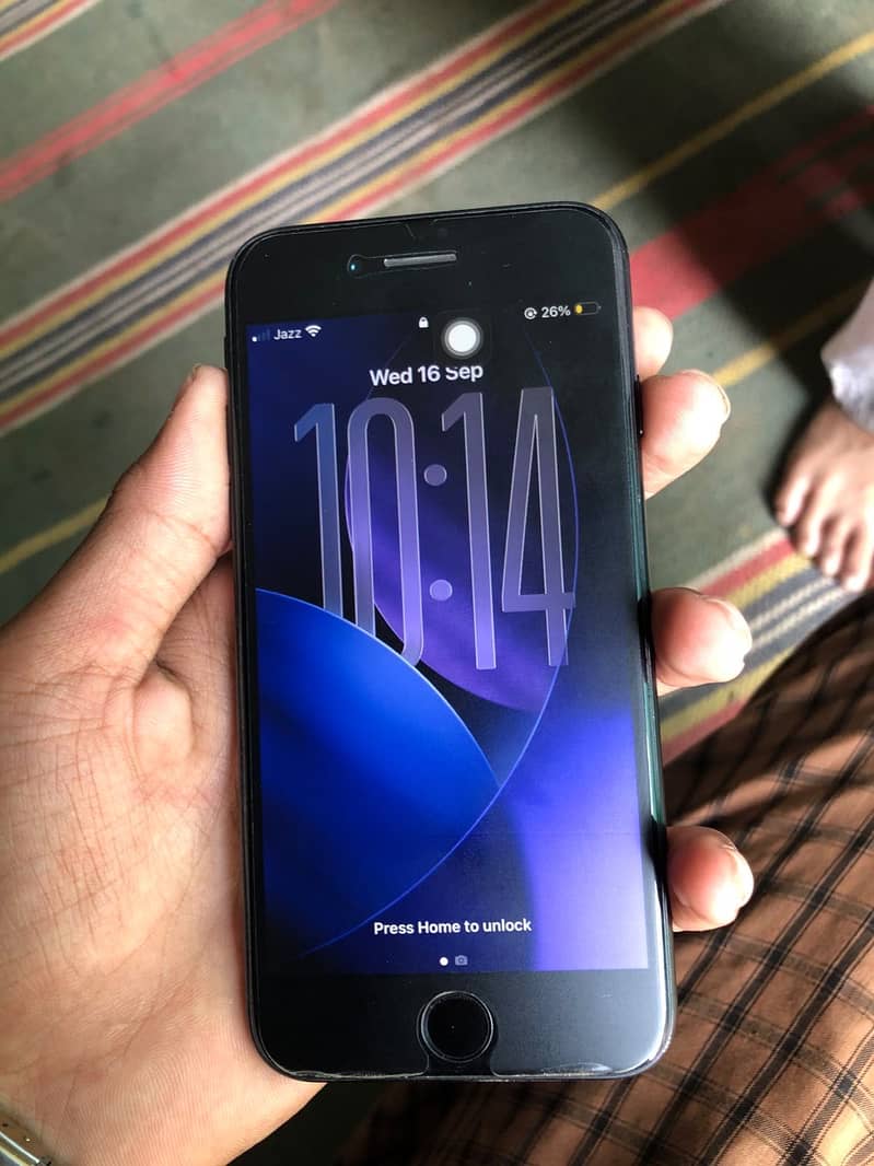 Apple iPhone SE 0