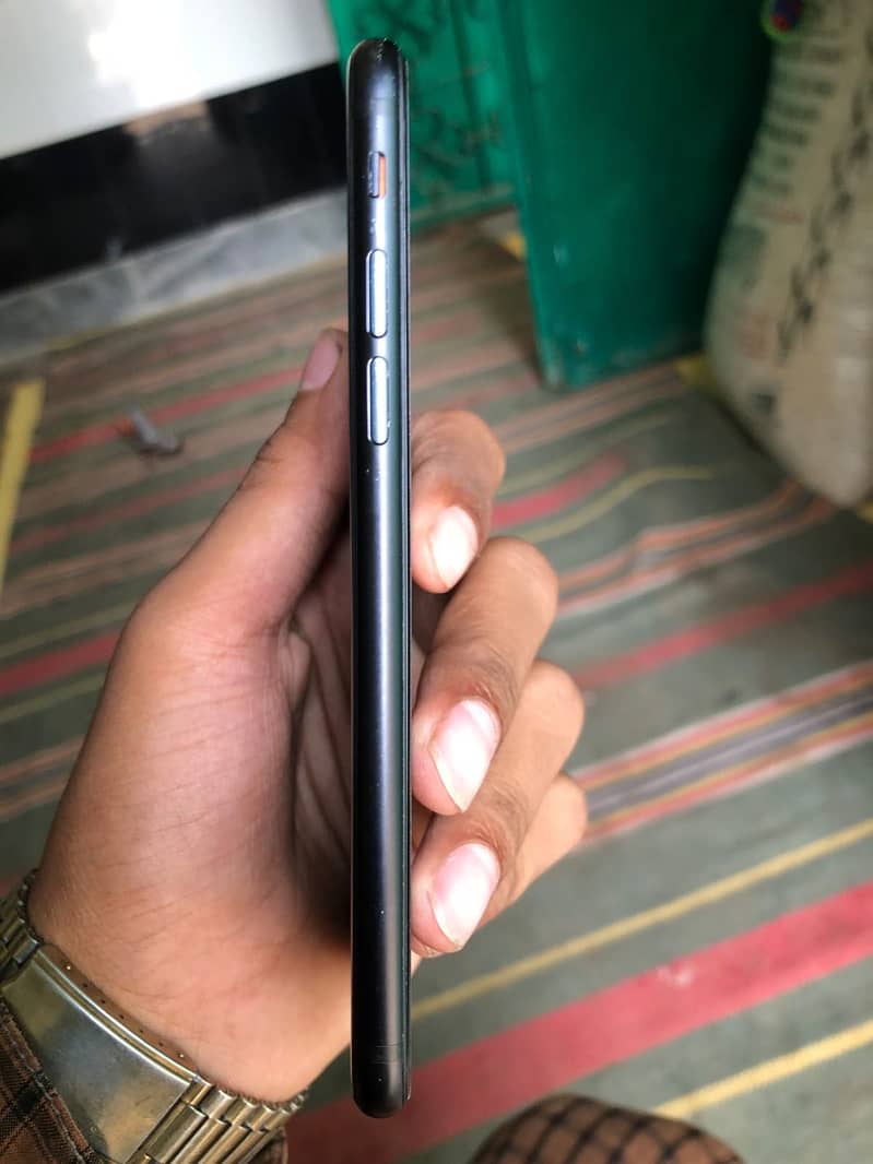 Apple iPhone SE 4