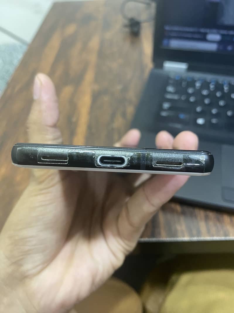 Google Pixel 6a 5