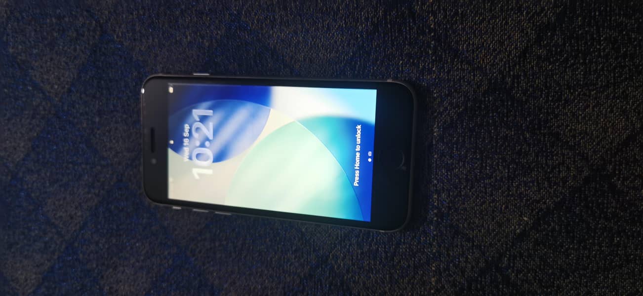 Apple iPhone SE 0