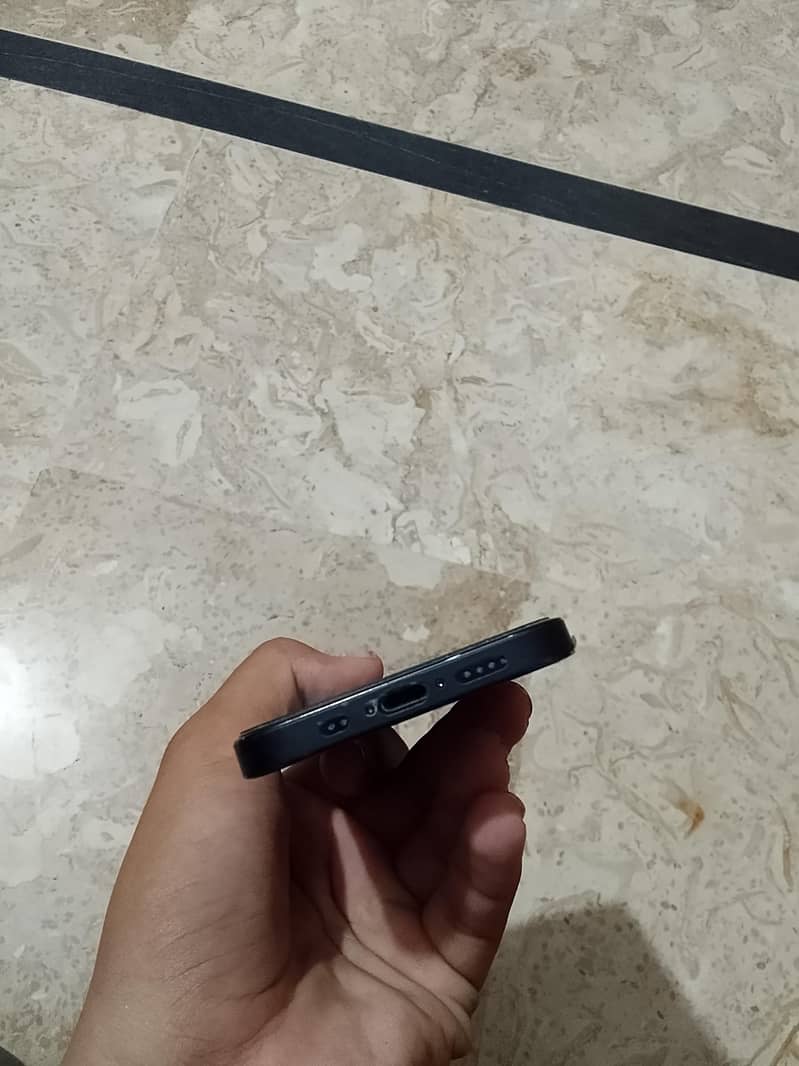 Apple iPhone 12 mini 2