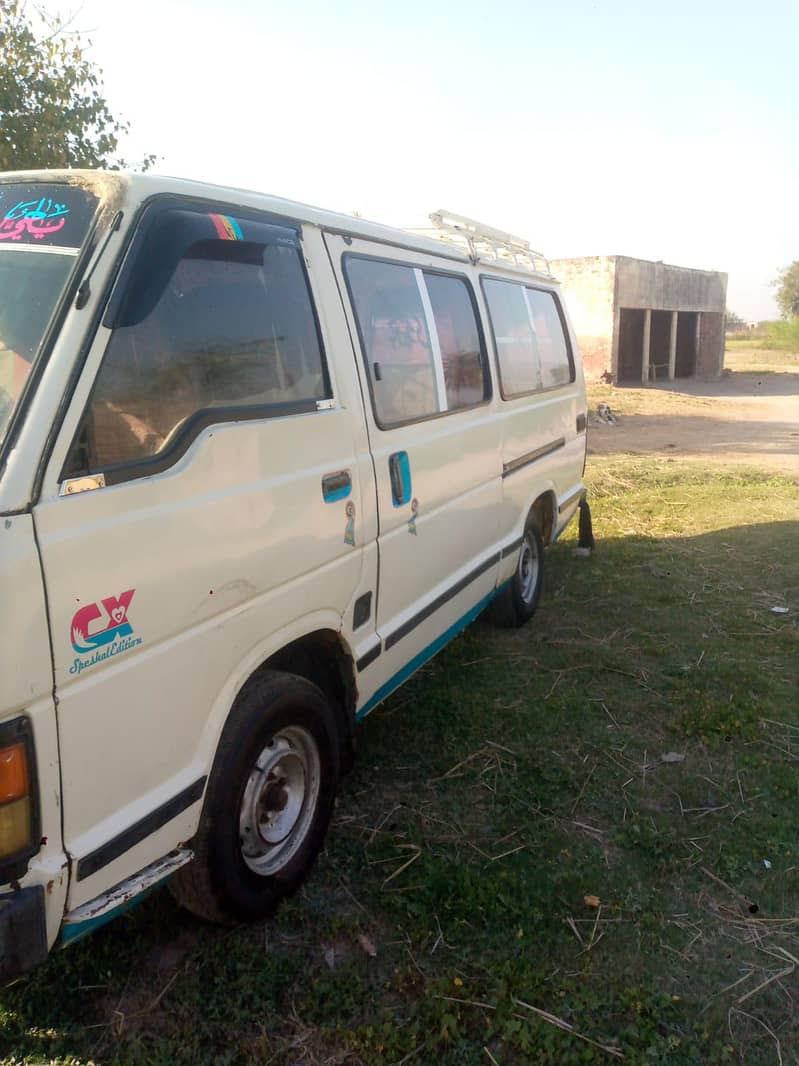Hiace 86/2000 1