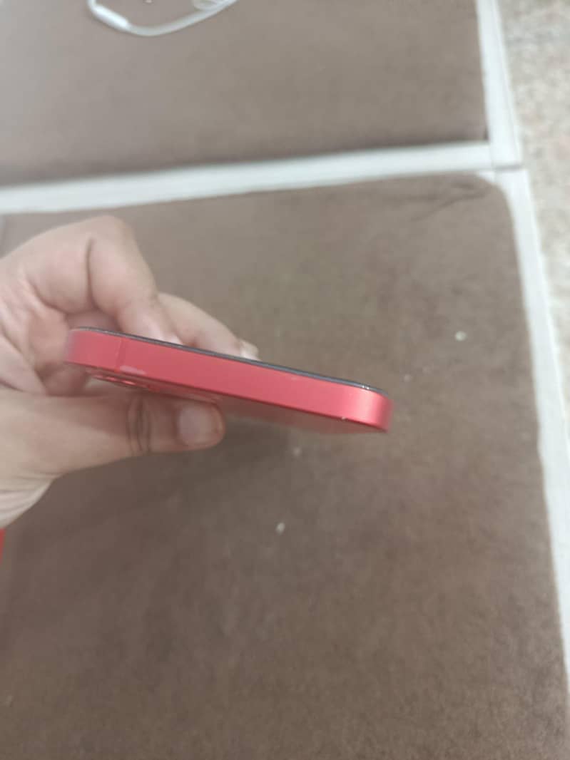 Apple iPhone 12 4