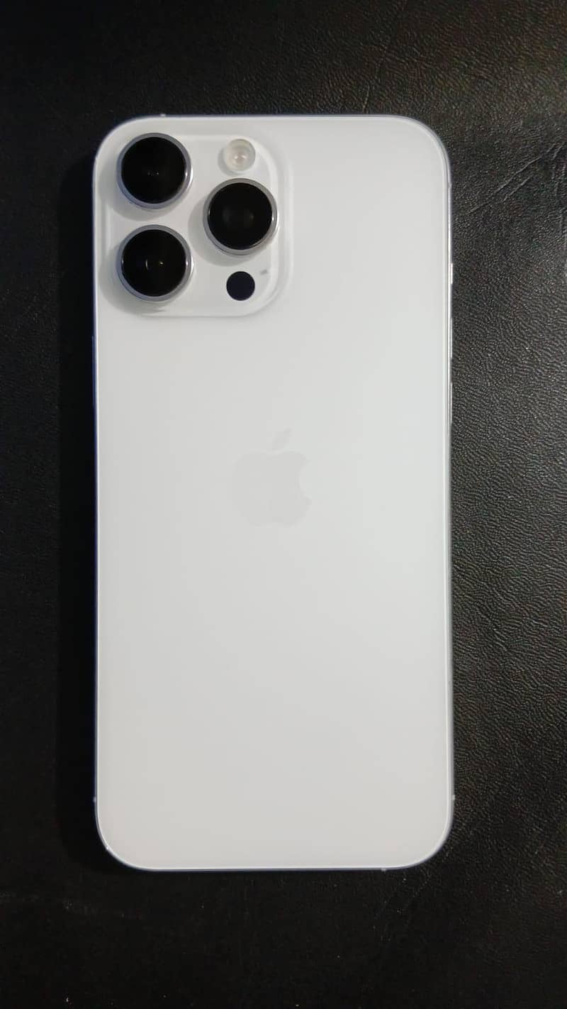 Apple iPhone 16 Pro Max 0