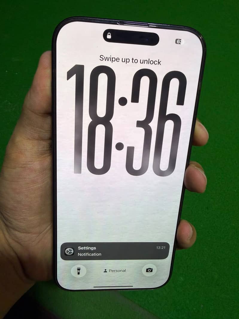 Apple iPhone 16 Pro Max 6