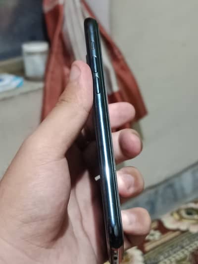 Apple iPhone 11 Pro(READ DESCRIPTION)