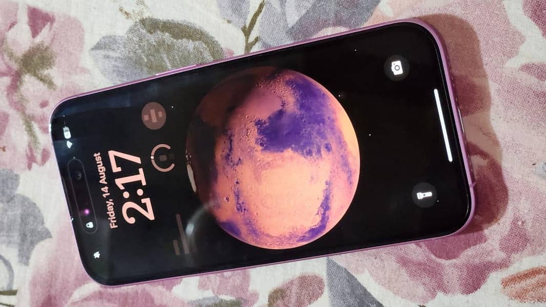Apple iPhone 16 1