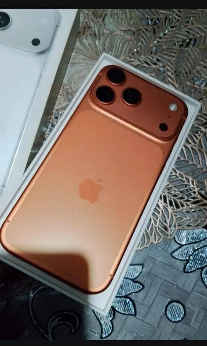 Apple iPhone 17 Pro Max 0