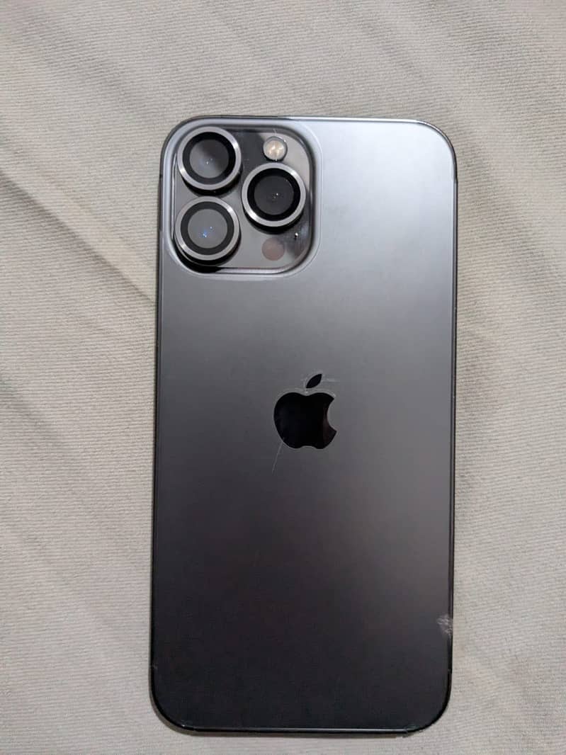 Apple iPhone 13 Pro Max 1