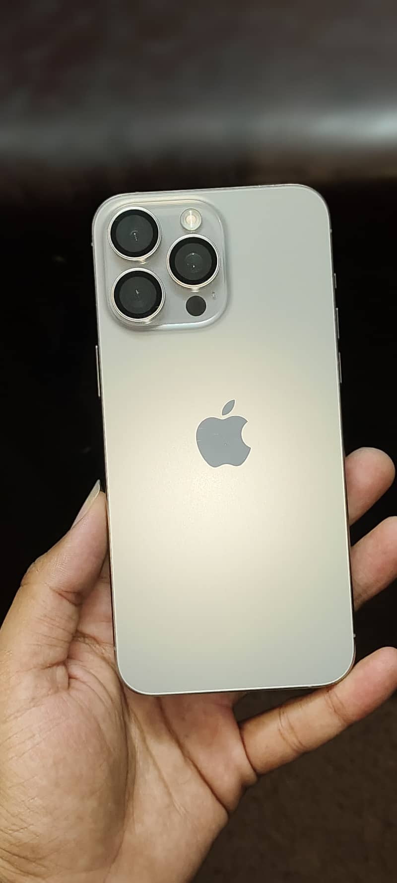 Apple iPhone 15 Pro Max 1