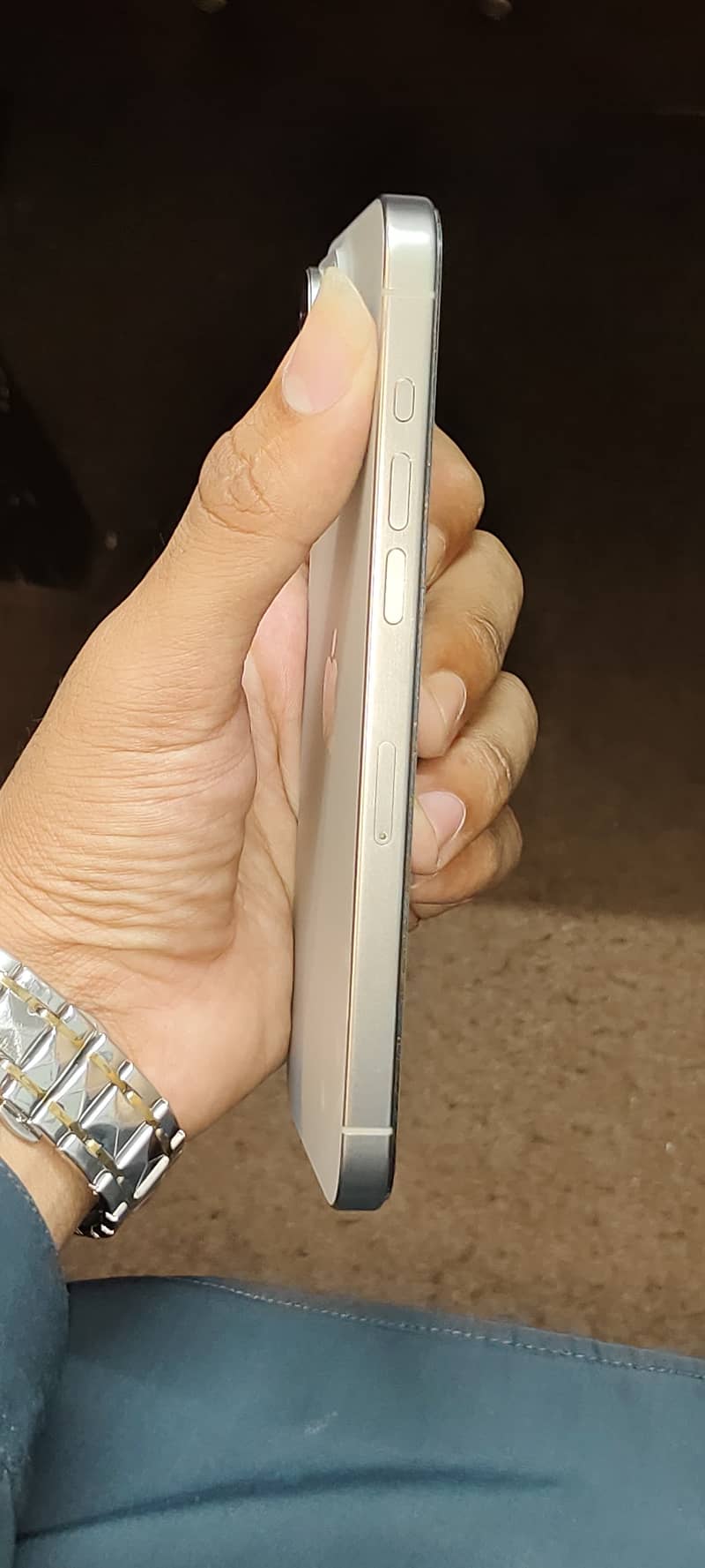 Apple iPhone 15 Pro Max 3