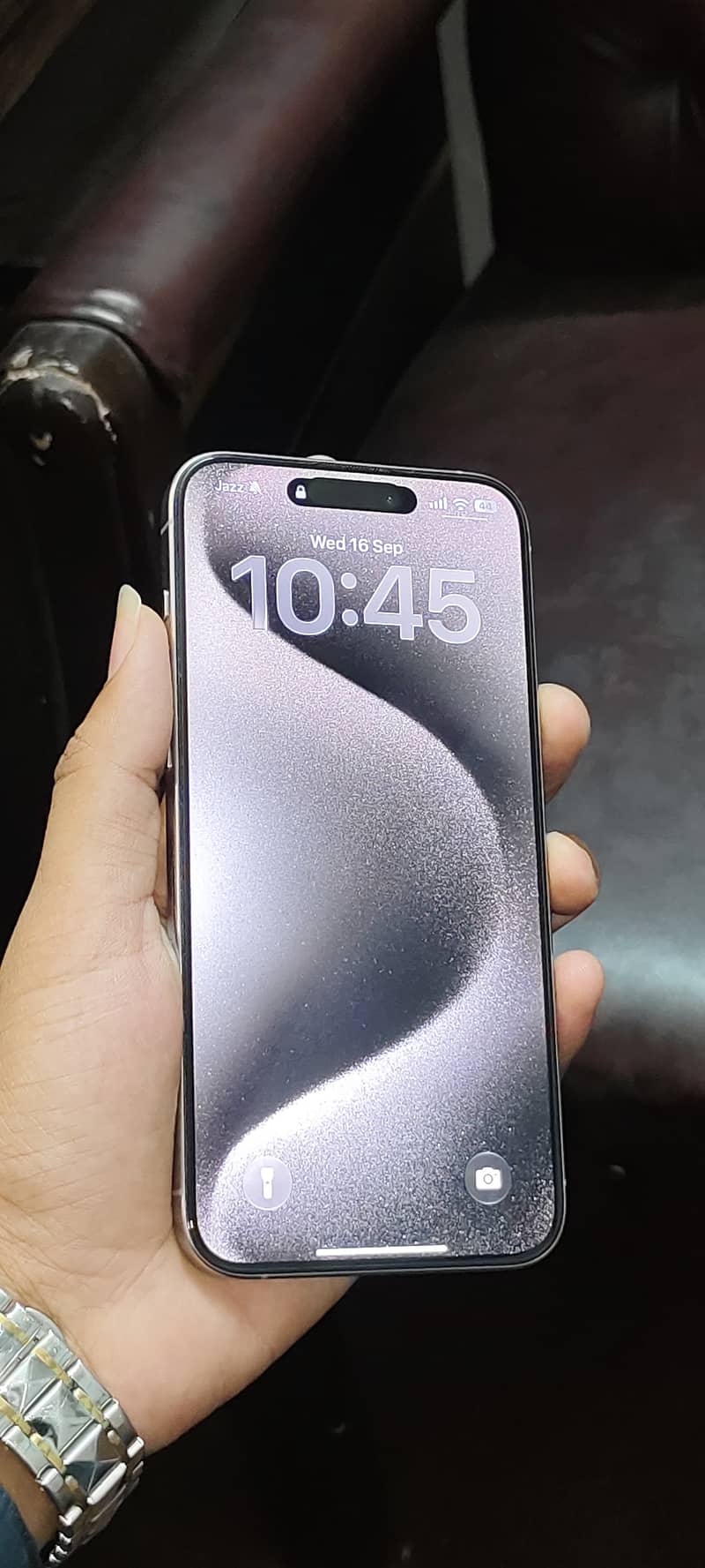 Apple iPhone 15 Pro Max 4