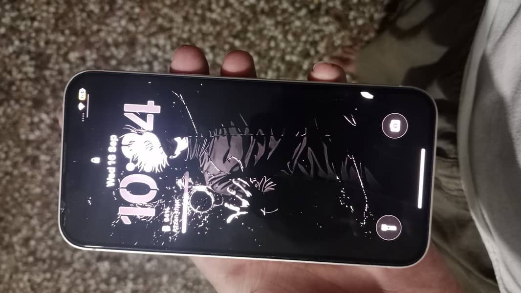 Apple iPhone 13 2