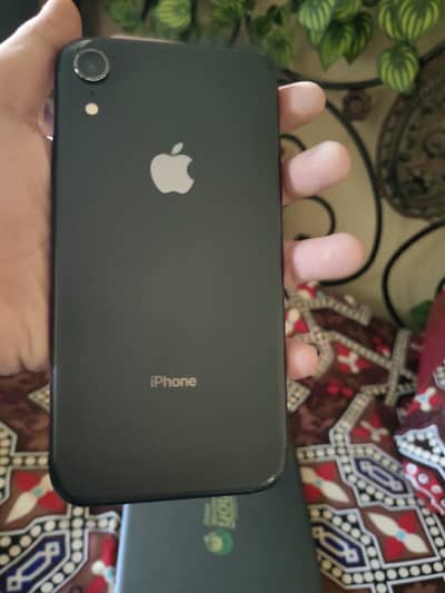 Apple iPhone XR