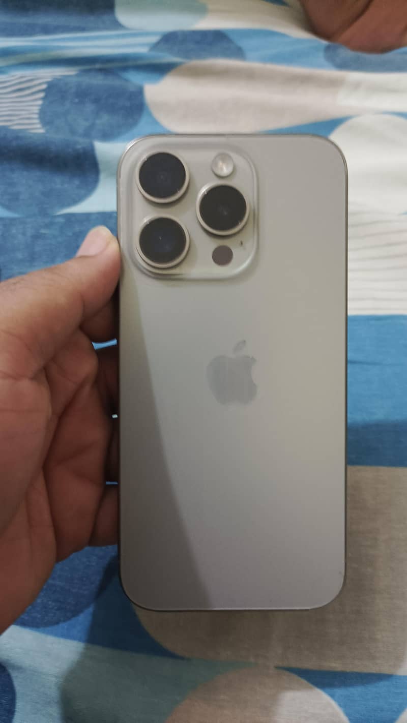 Apple iPhone 15 Pro 1