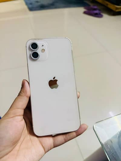 Apple iPhone 12