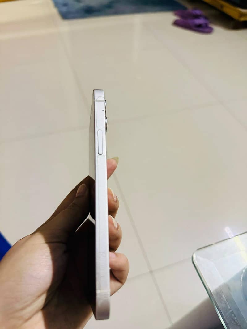 Apple iPhone 12 2