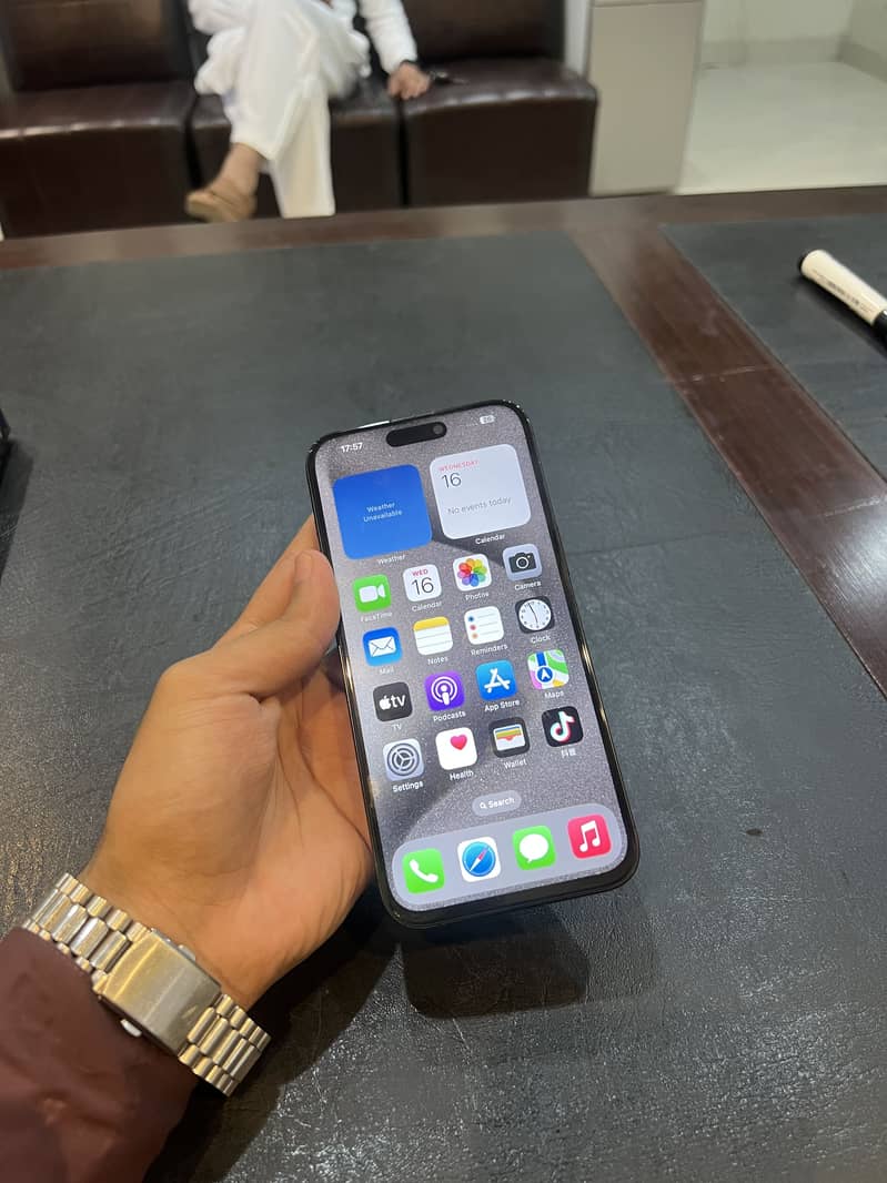 Iphone 15 pro max 1